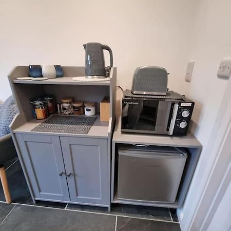 ブラントンThe Den - A Modern, Quirky, Self Contained Unitアパートメント エクステリア 写真